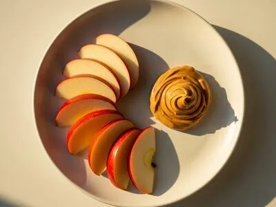 Apple slices with almond butter — GLP Flow