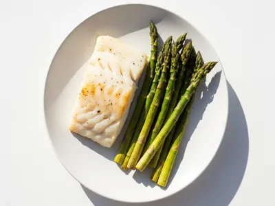 Pan-seared cod with green beans and rice — GLP Flow